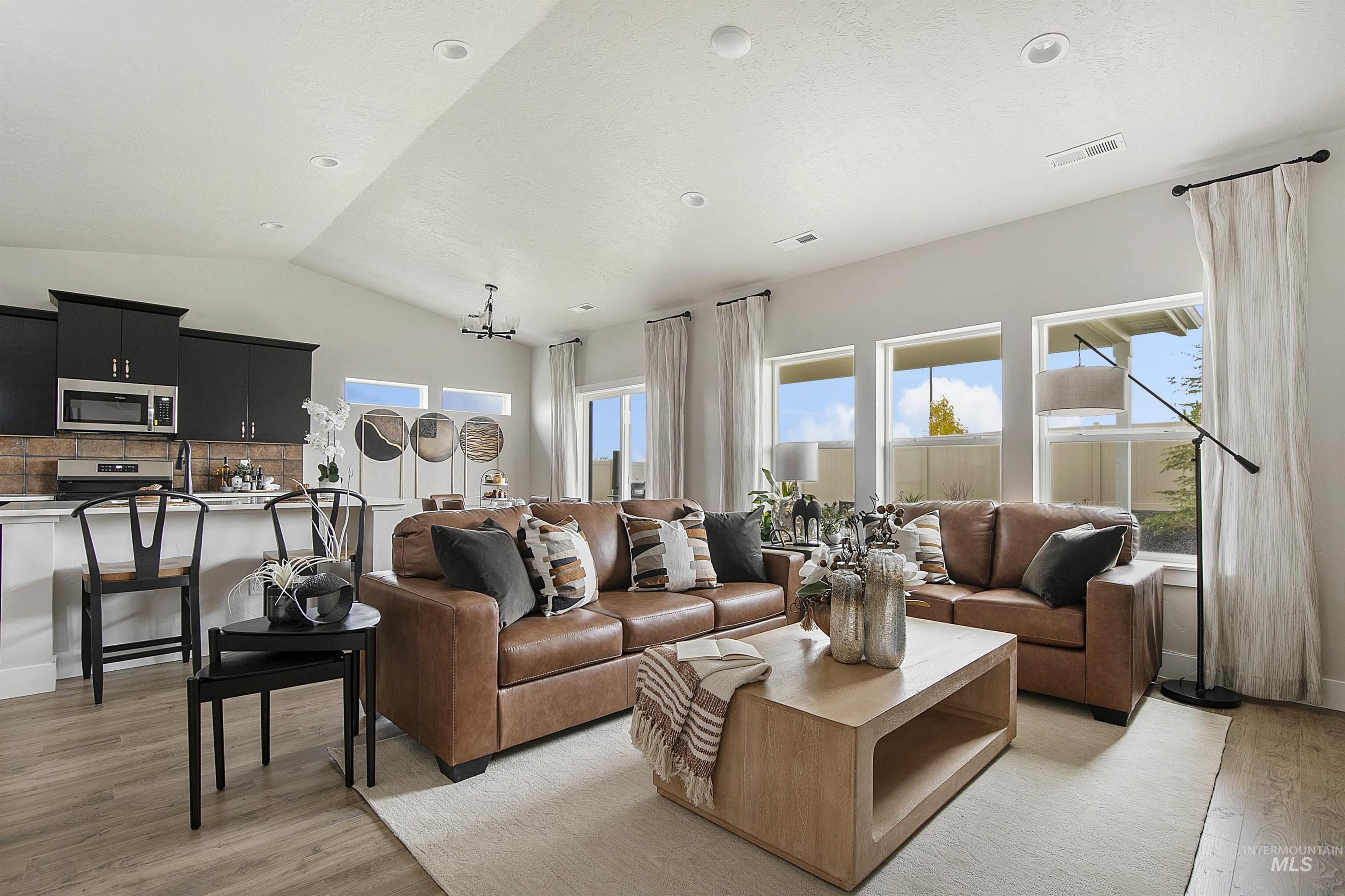 257 W Omphale St.