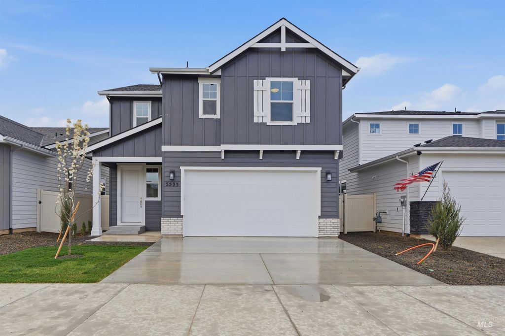 Photo of 5536 W Lost Rapids St, Meridian, ID 83646 (MLS # 98982074)