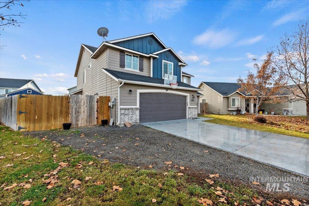 Photo of 3636 S Wood River Ave, Nampa, ID 83686 (MLS # 98969622)