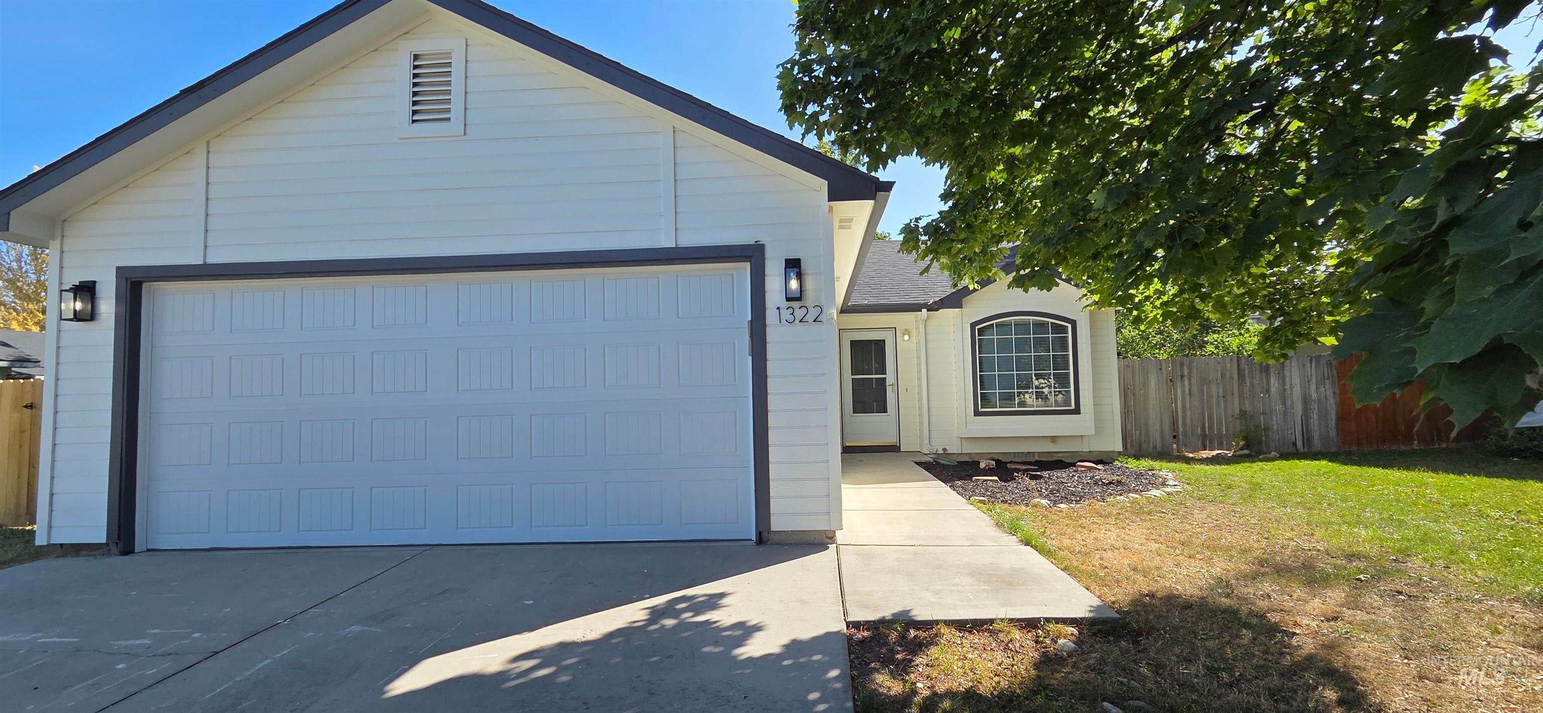 1322 N El Camino Ave