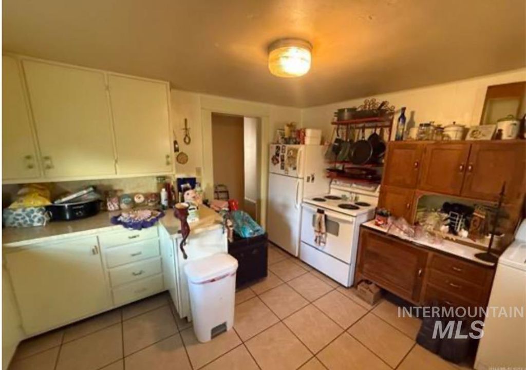 Photo of 308 2nd Ave E Ave, Jerome, ID 83338 (MLS # 98969323)