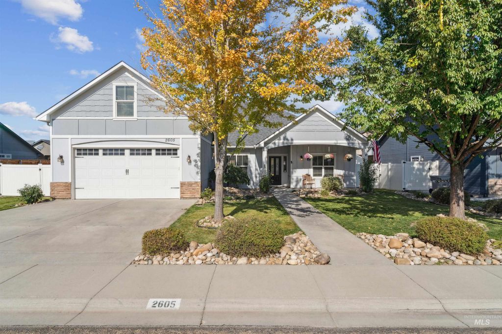 Photo of 2605 Springcrest Street, Caldwell, ID 83607 (MLS # 98973174)