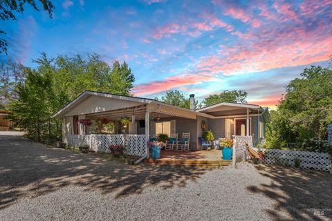 Photo of 10576 Duck Lane, Nampa, ID 83686 (MLS # 98986618)
