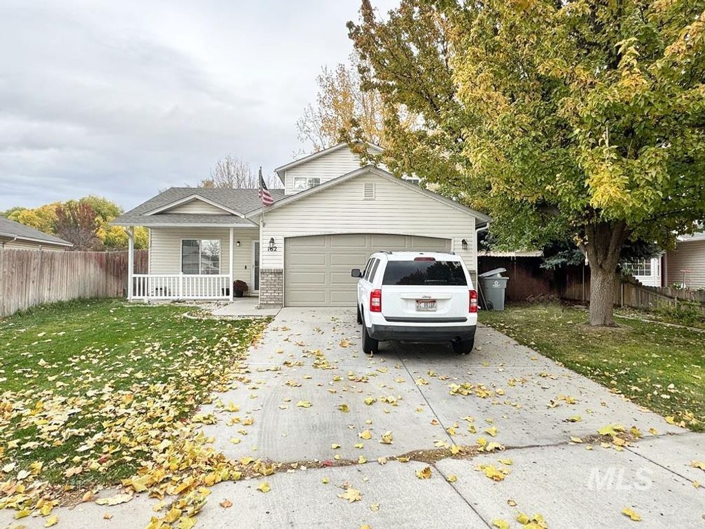 Photo of 162 N Sagehen Street, Nampa, ID 83651 (MLS # 98967082)