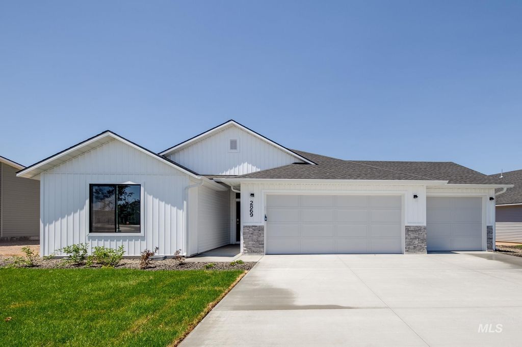 Photo of 3150 S Maple Ranch Way, Nampa, ID 83686 (MLS # 98970364)