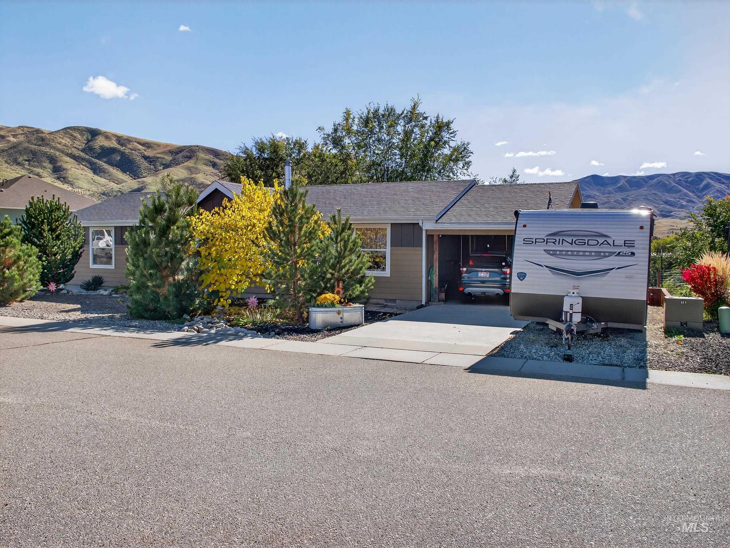 116 S Riverside Dr