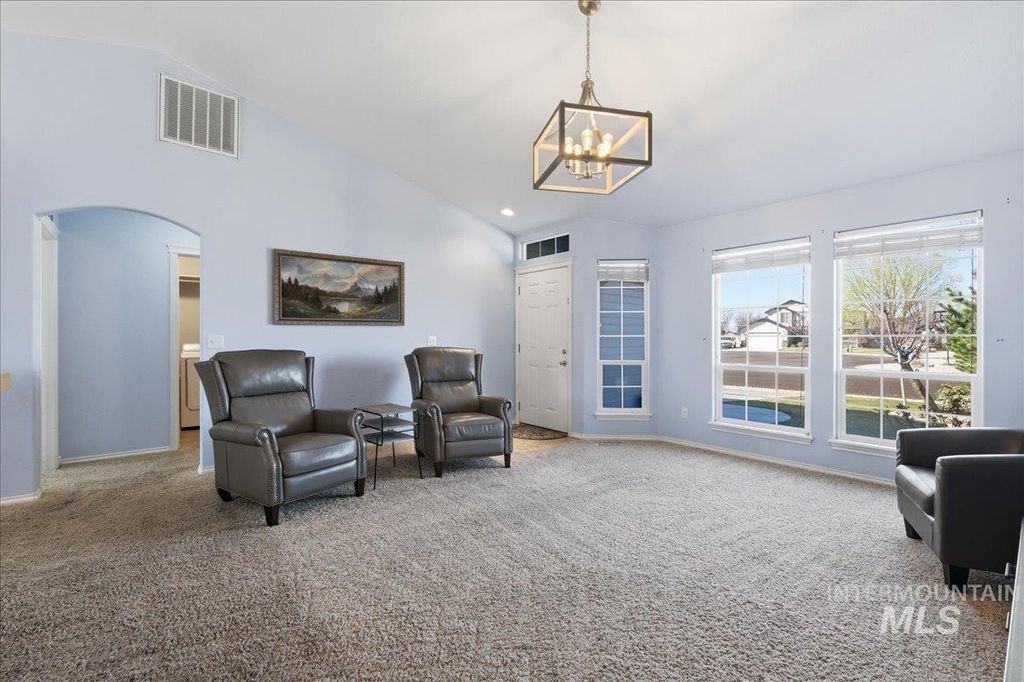 Photo of 5217 Asbury Way, Caldwell, ID 83607 (MLS # 98978861)