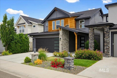 Photo of 1876 E Knobcone Drive, Meridian, ID 83642 (MLS # 98989441)