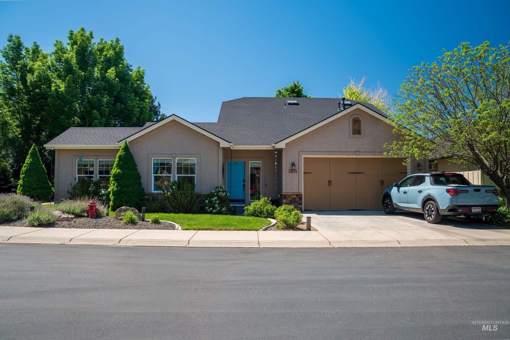 Photo of 2655 E Piccadilly Ln, Eagle, ID 83616 (MLS # 98986429)