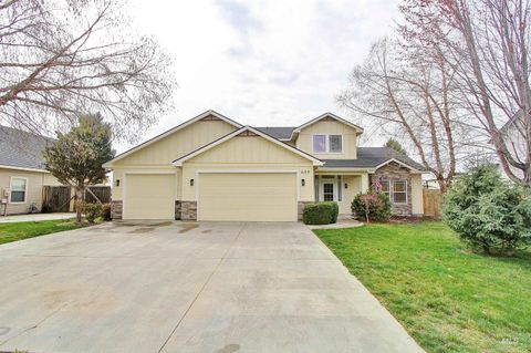 689 Triumph Dr Middleton ID 83644