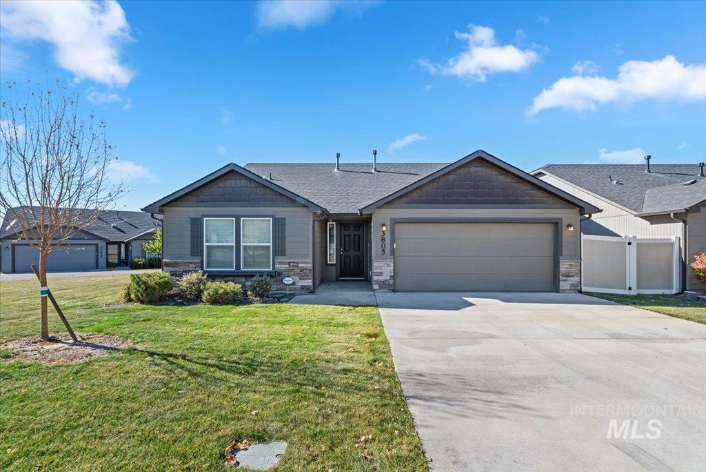 Photo of 3805 S Windy Ridge Dr, Nampa, ID 83686 (MLS # 99004048)