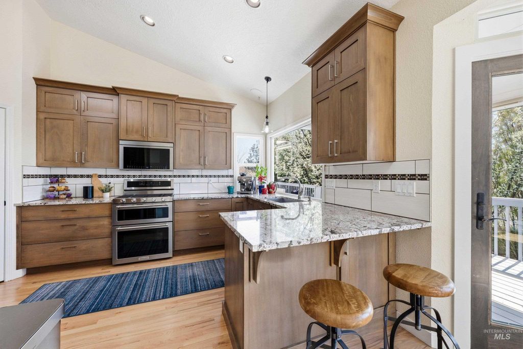 Photo of 3335 E Red Stone Drive, Boise, ID 83712 (MLS # 98979783)