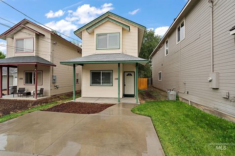 2864 W Lemhi Street Boise ID 83705