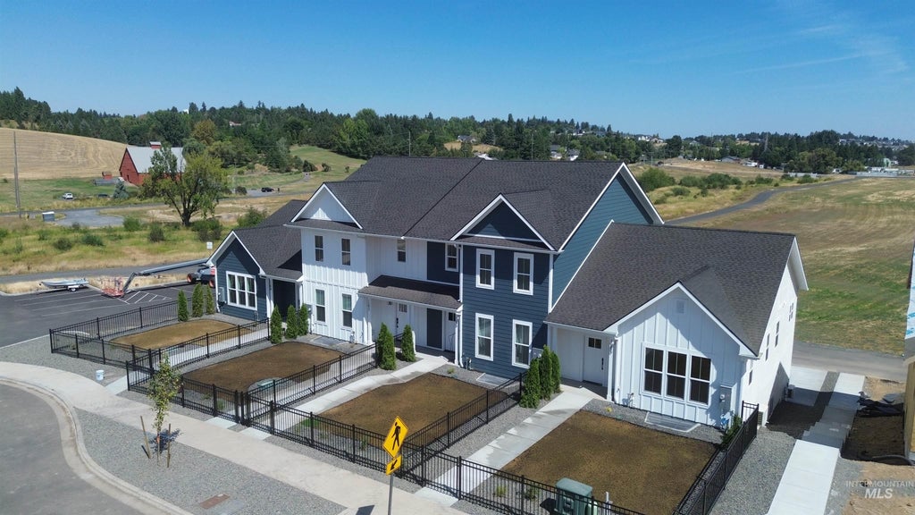 Photo of 1280 Edington Ave, Moscow, ID 83843 (MLS # 98998677)