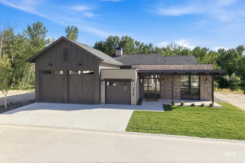 Photo of 2425 W Rustic Forge, Eagle, ID 83616 (MLS # 98987283)