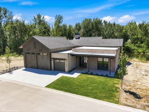 Photo of 2425 W Rustic Forge, Eagle, ID 83616 (MLS # 98987283)