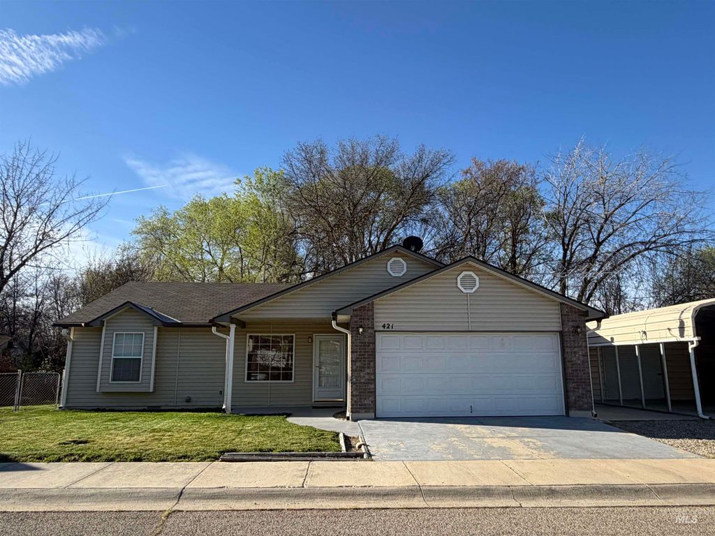 Photo of 421 W 6th Street, Emmett, ID 83617 (MLS # 98977044)