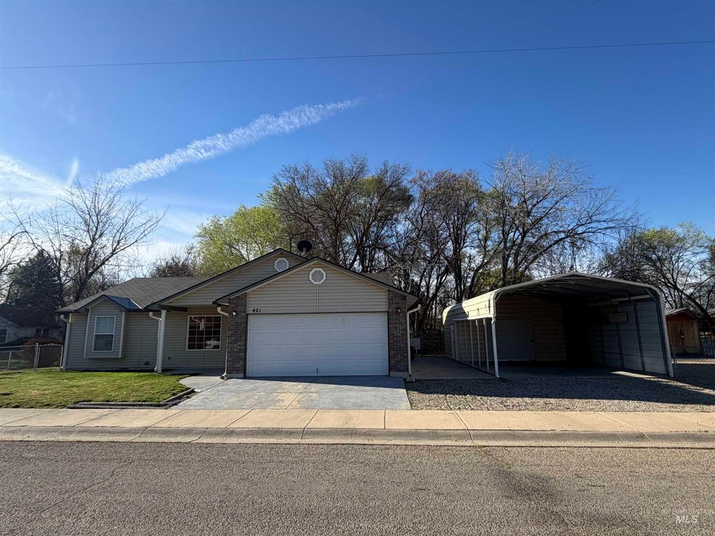 Photo of 421 W 6th Street, Emmett, ID 83617 (MLS # 98977044)