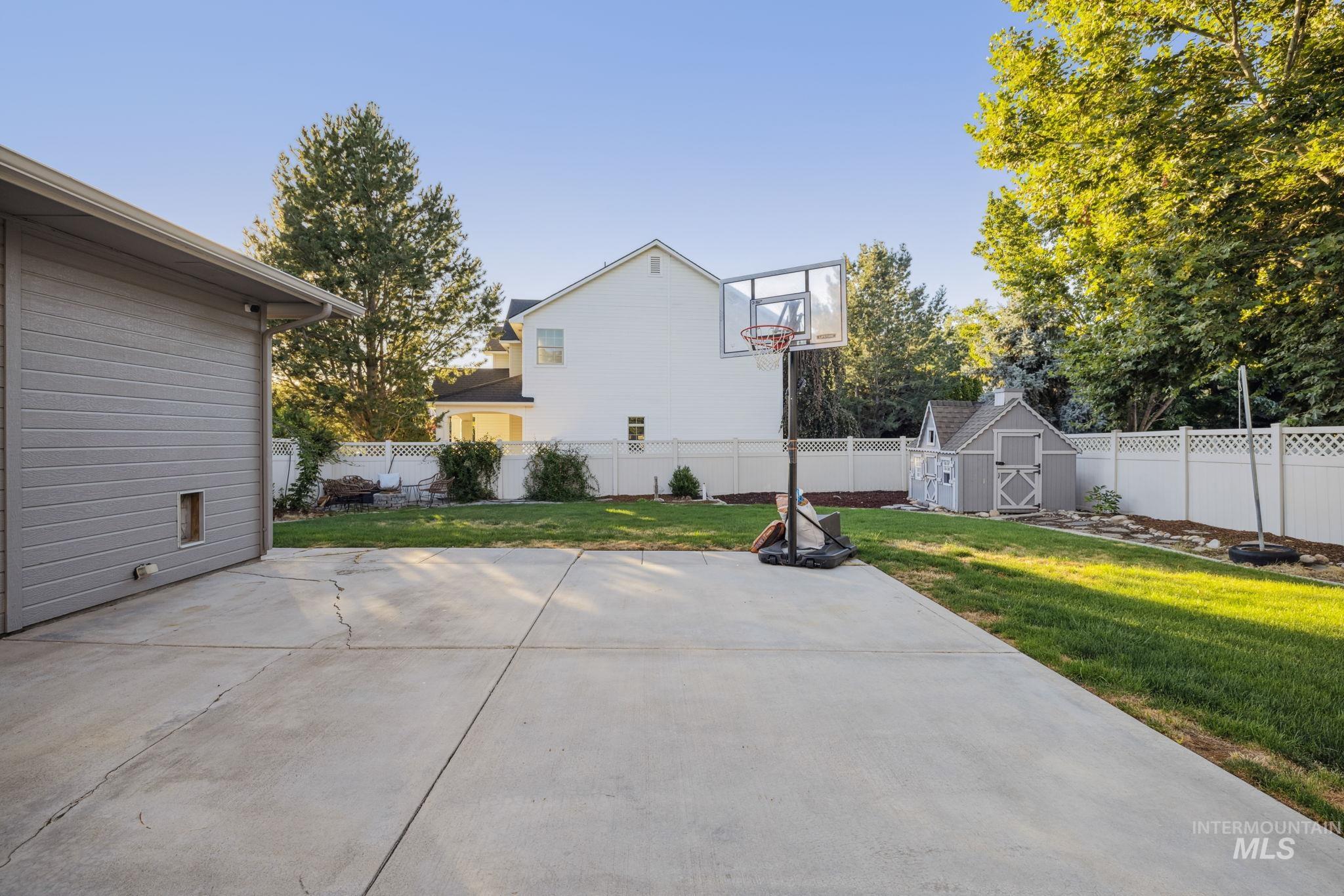 2072 W Teano Dr, Meridian, Idaho image 40