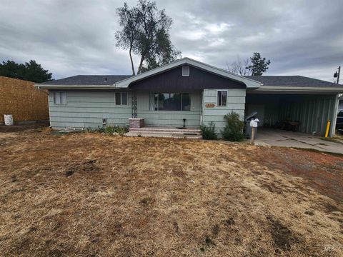 Photo of 1030 N 6th East, Mountain Home, ID 83647 (MLS # 98964248)
