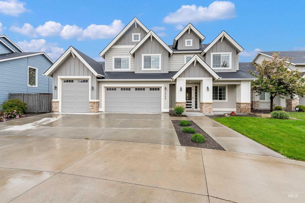 Photo of 3528 E Rockhampton St, Meridian, ID 83642 (MLS # 98983422)