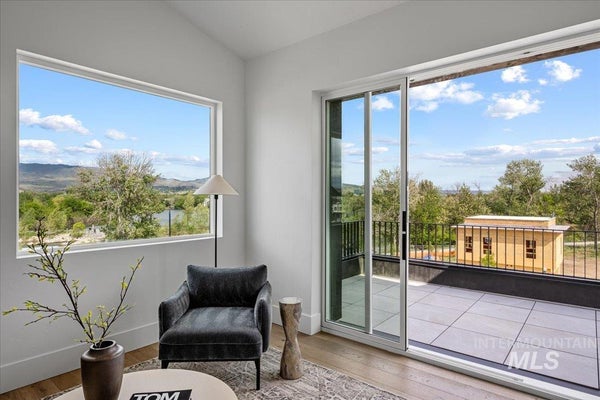 311 E PALAPA LN, GARDEN CITY, ID 83714 - Image c71a0c8710a063e9e8040adeac8d72cc/135808799