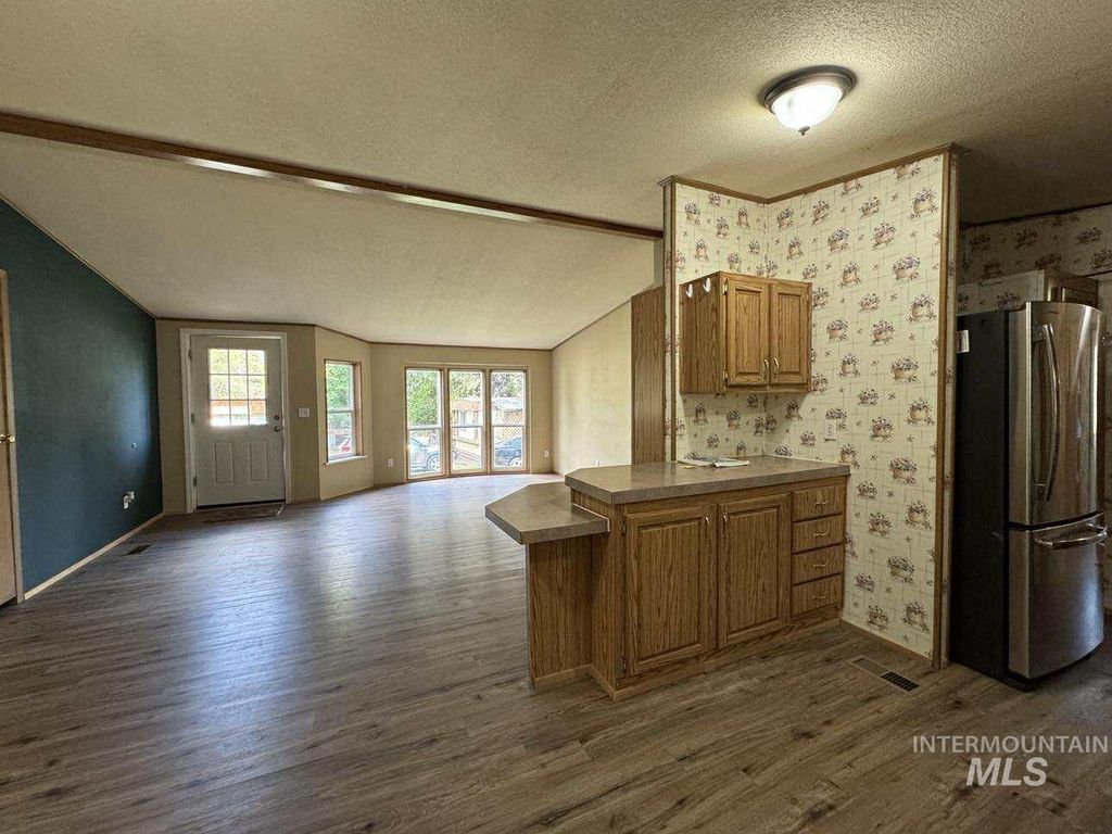 Photo of 174 Elmwood Loop #7, Lenore, ID 83544 (MLS # 98977325)