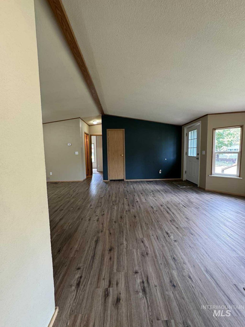 Photo of 174 Elmwood Loop #7, Lenore, ID 83544 (MLS # 98977325)