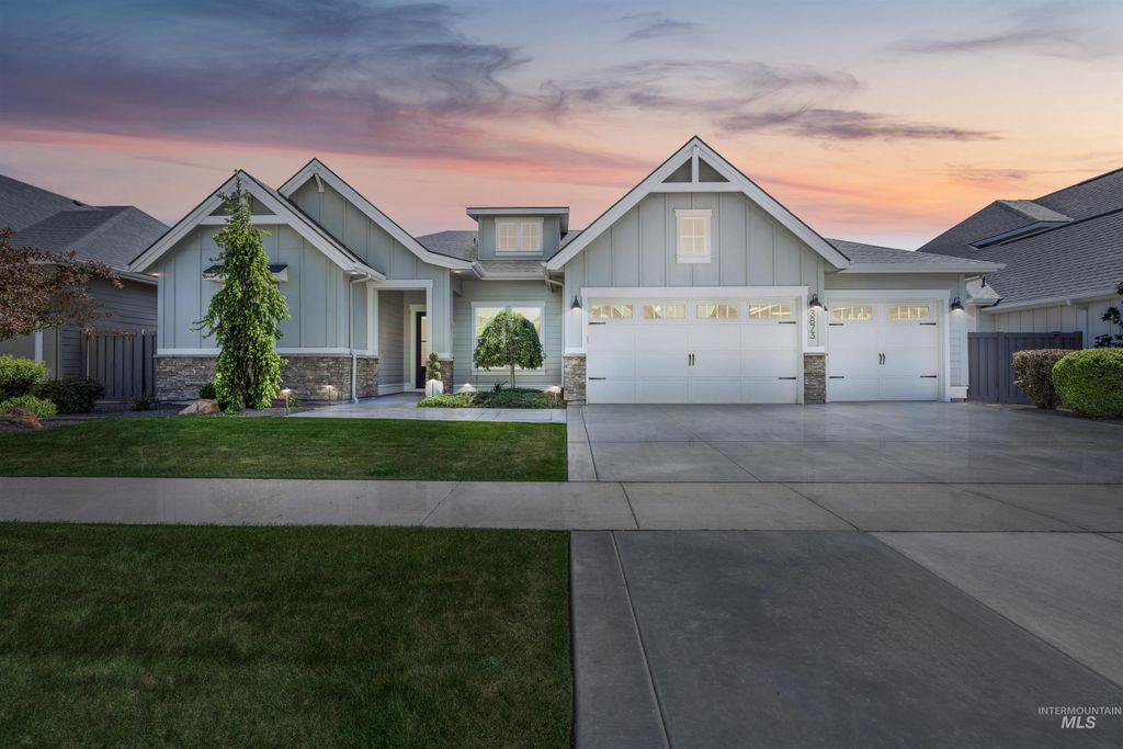 Photo of 3873 E Mardia St, Meridian, ID 83642 (MLS # 98985395)