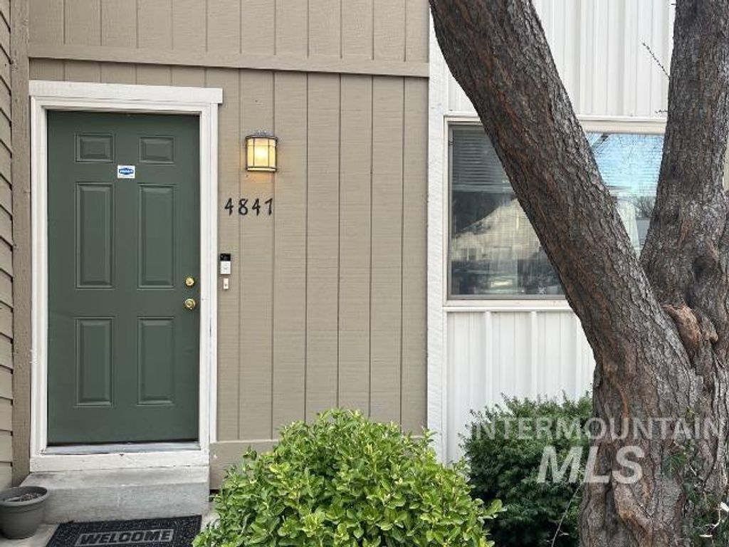 Photo of 4847 W Targee St, Boise, ID 83705 (MLS # 98978803)