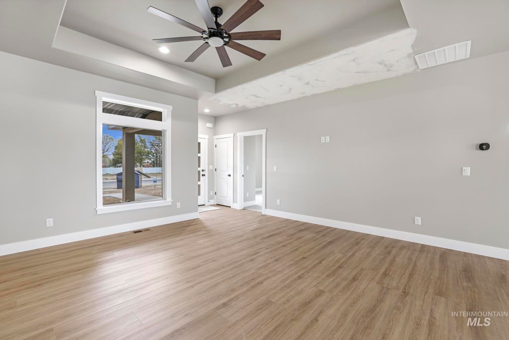 Photo of 209 Brentwood, Kimberly, ID 83341 (MLS # 98952545)