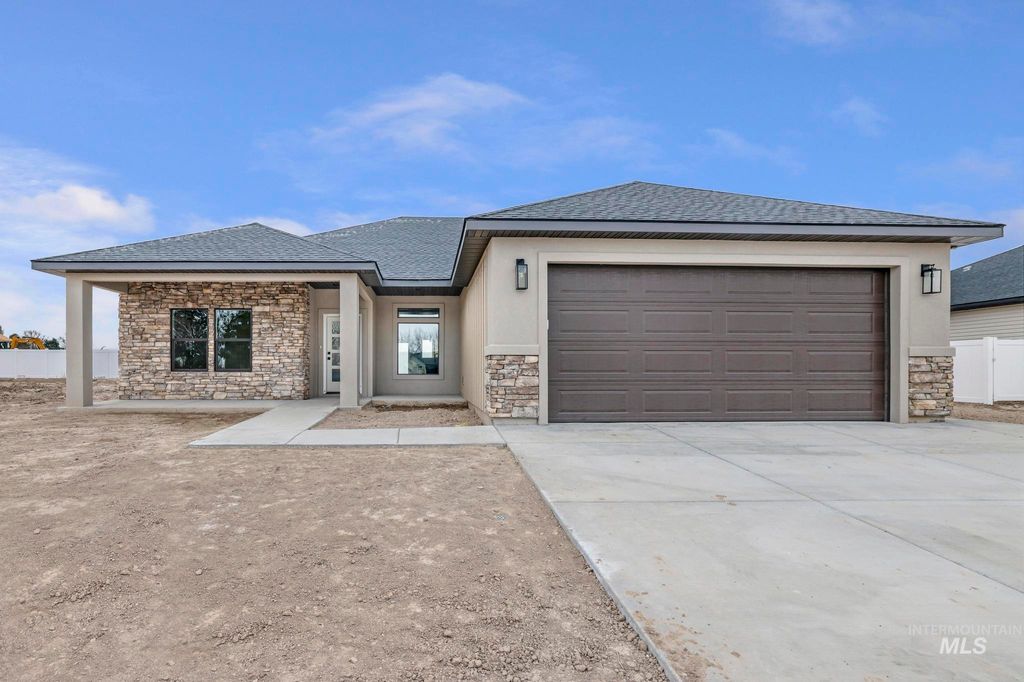 Photo of 209 Brentwood, Kimberly, ID 83341 (MLS # 98952545)