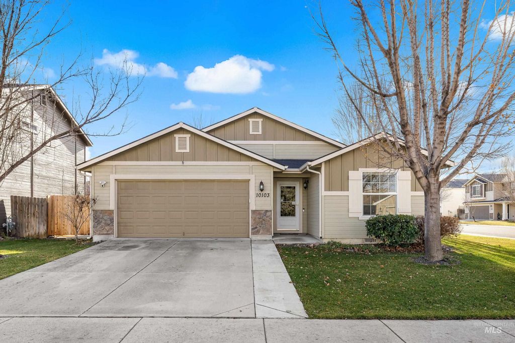 Photo of 10103 W Irving Street, Boise, ID 83704 (MLS # 98971191)