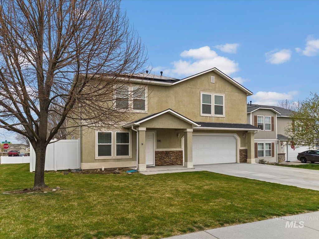 Photo of 190 W Tehuti Ct, Kuna, ID 83634 (MLS # 98979601)