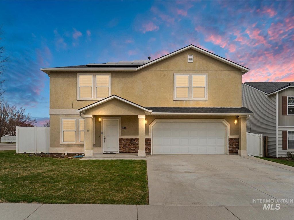 Photo of 190 W Tehuti Ct, Kuna, ID 83634 (MLS # 98979601)