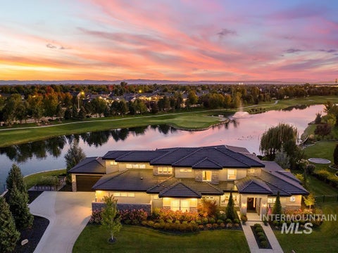 Photo of 2031 W Island Green Ct, Meridian, ID 83646 (MLS # 99000579)