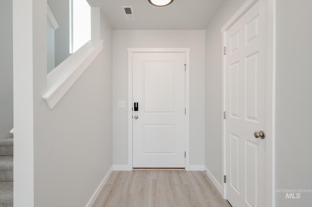 Photo of 13724 Nisene Ct, Caldwell, ID 83607 (MLS # 98970576)