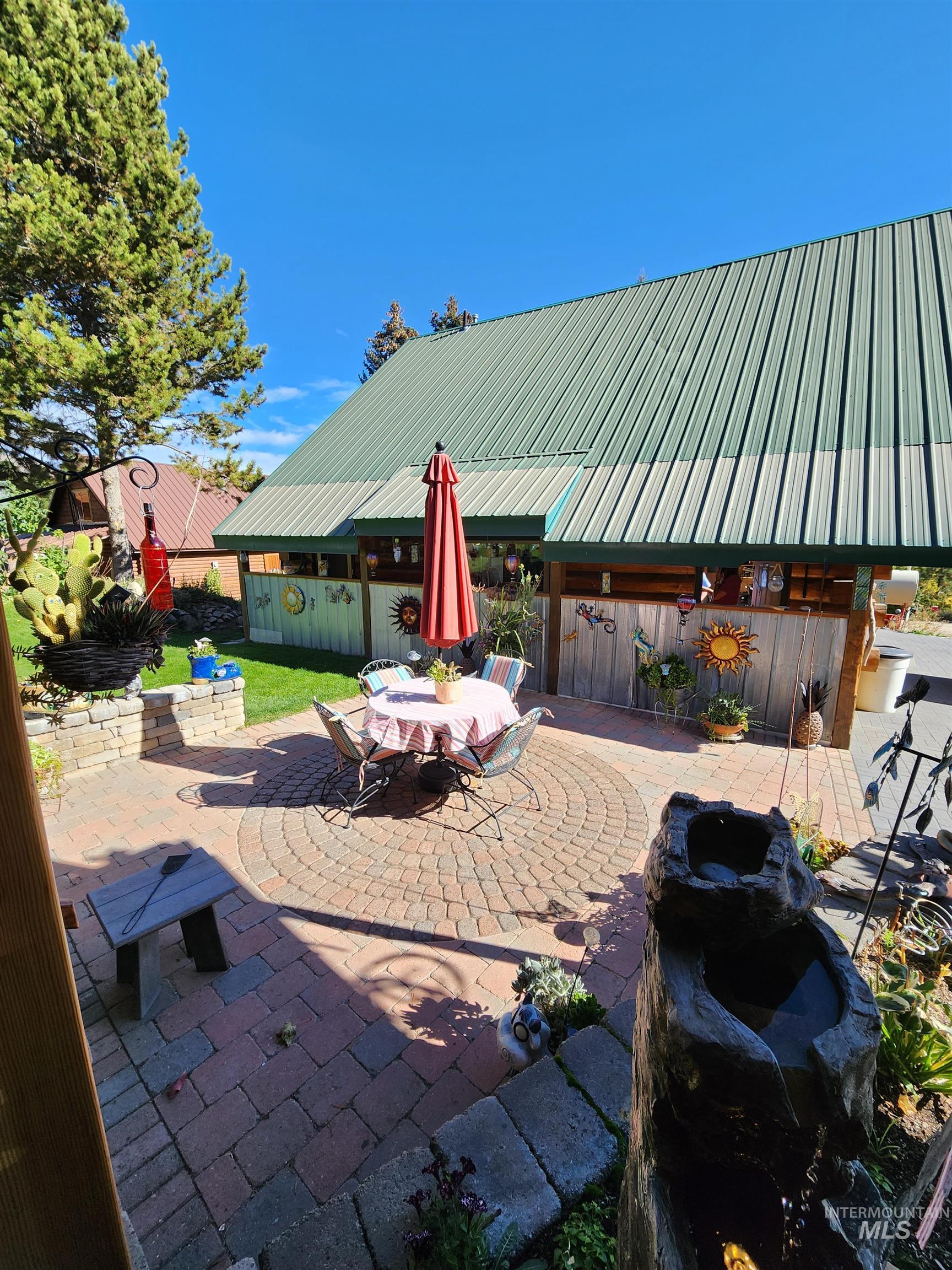 483 N Alpine Circle