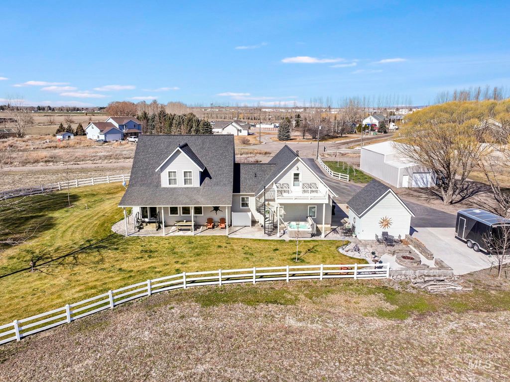 Photo of 89 S 222 W, Burley, ID 83318 (MLS # 98976493)