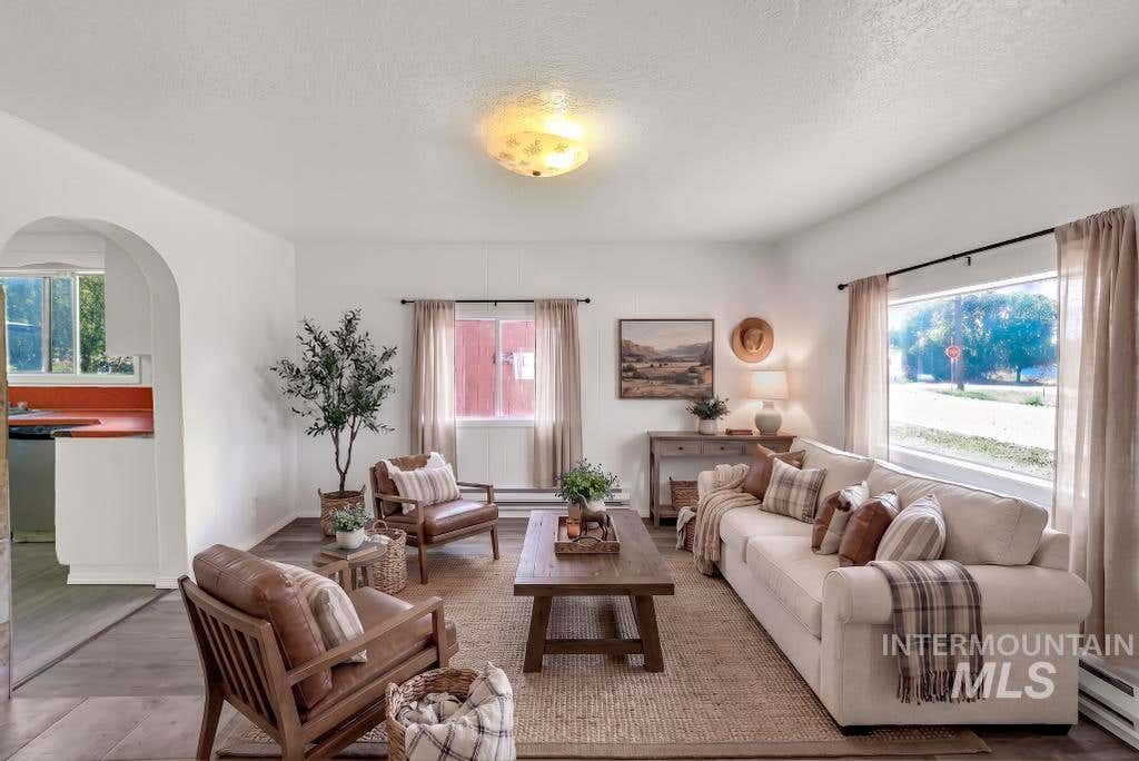 Photo of 220 Kootenai Ave, Richfield, ID 83349 (MLS # 98996286)
