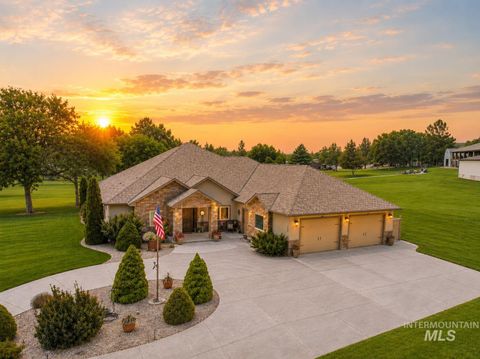 Photo of 128 Riverside Ln, Buhl, ID 83316 (MLS # 98988863)
