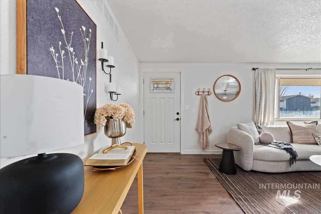 Photo of 112 W California Ave, Homedale, ID 83628 (MLS # 98976863)