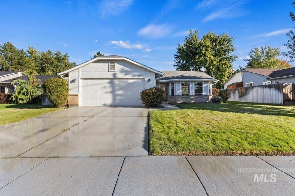 6592 W TOBI DR, BOISE, ID 83714 - Image c79b6aeca390de9b686020b97b61dee5/1082811018