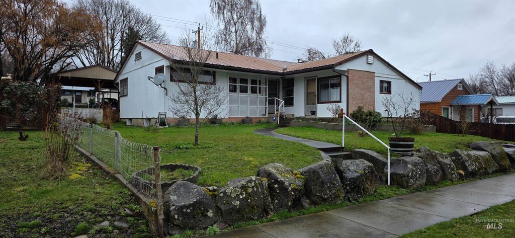 Photo of 712 Hill St, Kamiah, ID 83536 (MLS # 98977975)