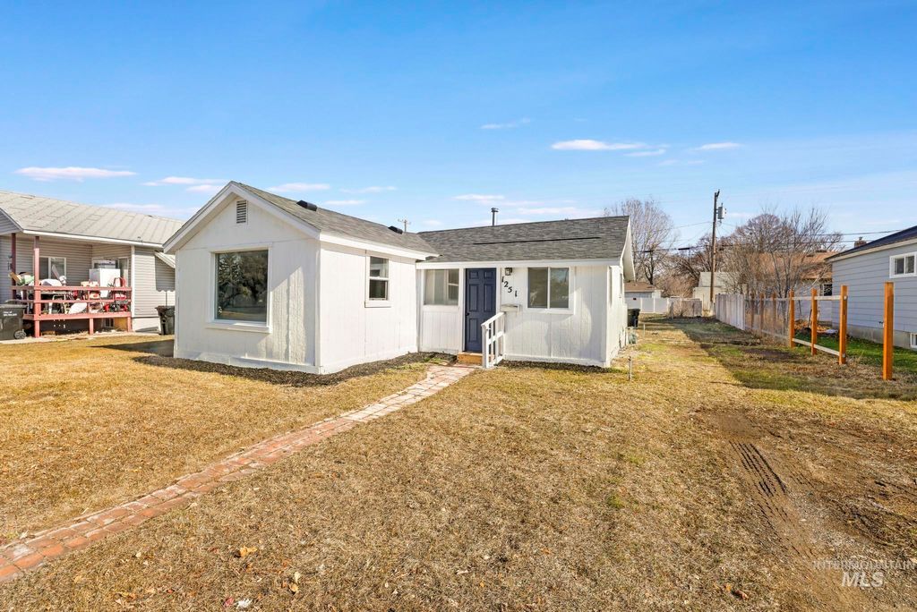 Photo of 1251 Almo Ave, Burley, ID 83318 (MLS # 98973746)