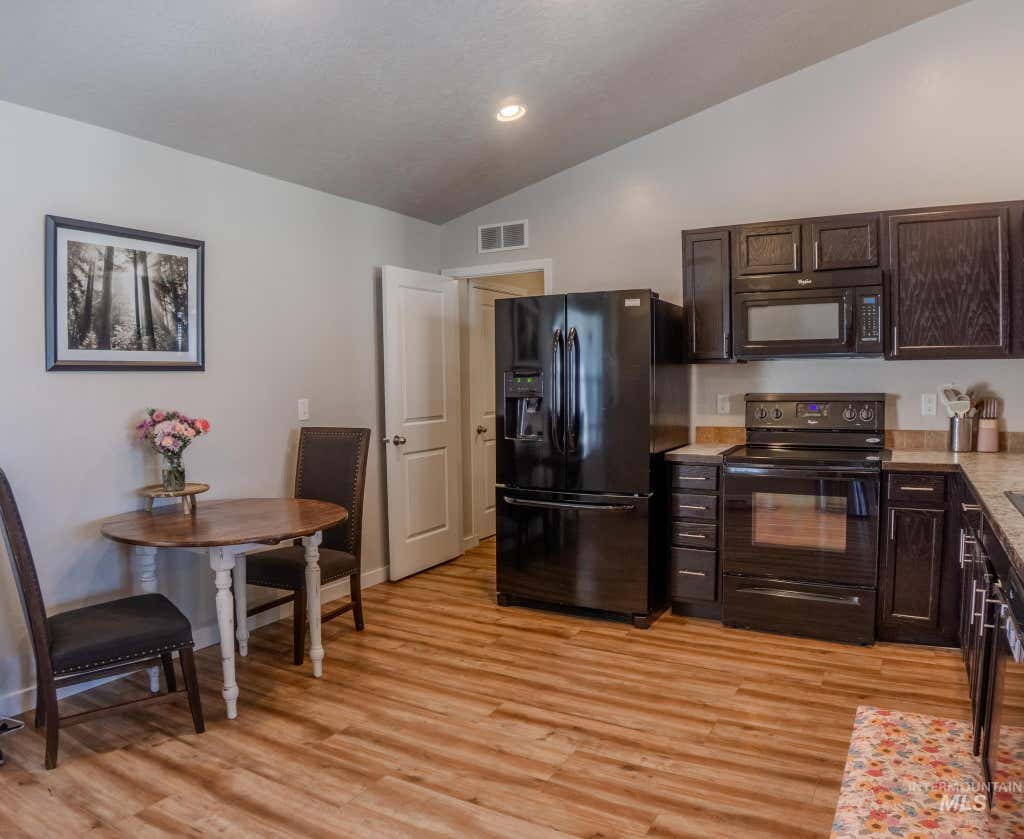 Photo of 12814 Millstone St, Caldwell, ID 83607 (MLS # 98990667)