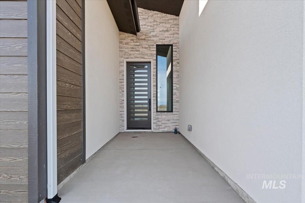 Photo of 7689 W Lookout View St, Meridian, ID 83646 (MLS # 98983456)