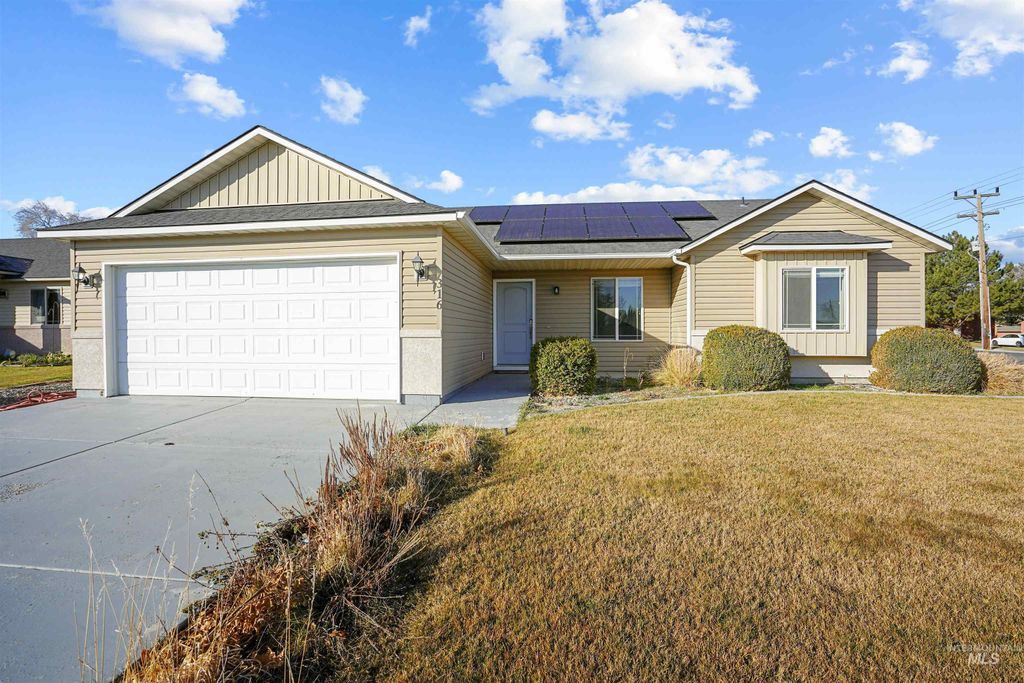 Photo of 316 Watchmaker Street, Twin Falls, ID 83301 (MLS # 98973658)