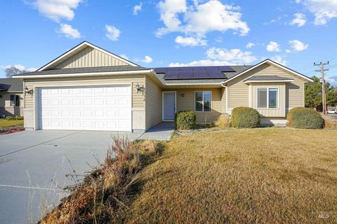 Photo of 316 Watchmaker Street, Twin Falls, ID 83301 (MLS # 98973658)