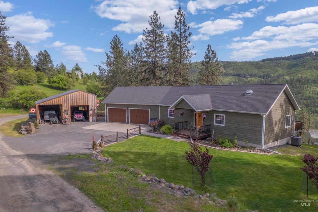 Photo of 643 Adams Road, Orofino, ID 83544 (MLS # 98974256)